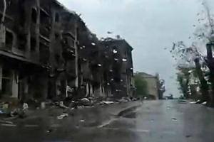 Дожди в Мариуполе превратили город в Венецию из мусора и трупного яда, - Андрющенко