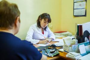 Как украинцам получить бесплатную медицинскую помощь в Польше: разъяснение МОЗ