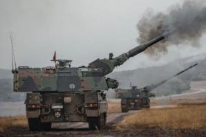 Німецькі самохідні гаубиці з підготовленими екіпажами вже на фронті, - Резніков