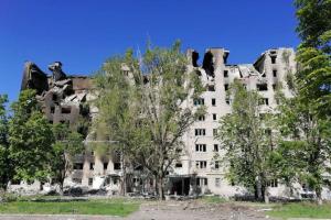 "Чтобы по твоему дому так стреляли!": В Северодонецке "кадыровцы" ради развлечения обстреливают жилые дома