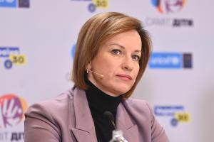 Рада согласовала отставку по собственному желанию Лазебной