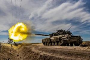 Работа ВСУ: военные показали, как уничтожили позицию россиян на юге вместе с техникой и личным составом