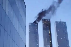 В Москве загорелась одна из башен Capital Towers: видео пожара
