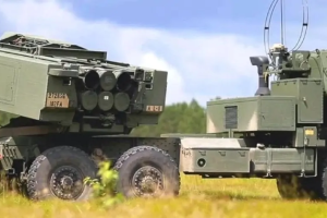 Смогут стрелять еще дальше: США передадут Украине боеприпасы HIMARS с дальностью 300 км