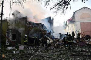 Около 20 взрывов в Николаеве: В ОВА сообщили о последствиях вражеских обстрелов