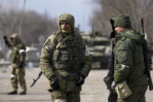 Зламують будинки "Тигром": у ГУР розповіли, як окупанти тероризують місцевих під Херсоном