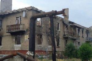 Росіяни спалюють населені пункти, які не підкоряються, - Гайдай