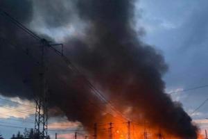 На Київщині та у трьох українських містах пролунали вибухи