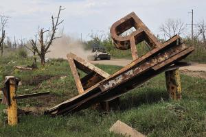 Жодної вцілілої будівлі: у мережі показали свіжі кадри з Попасної
