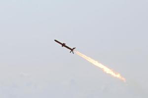 Окупанти завдали масованого ракетного удару по Запоріжжю: момент "прильоту" опублікували очевидці