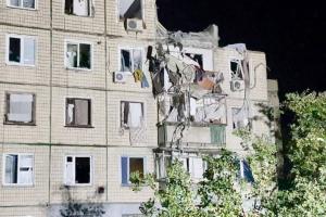 Росіяни накрили з "Градів" Нікополь: в ОВА показали наслідки обстрілу