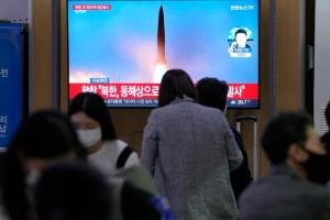 Воздушная тревога в Токио: КНДР запустила баллистическую ракету в сторону Японии