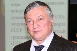 Знайшли п'яним біля Держдуми: шахіст Карпов, який підтримує війну в Україні, впав у кому, - ЗМІ