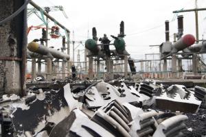 У трьох областях України ввели екстрені відключення світла