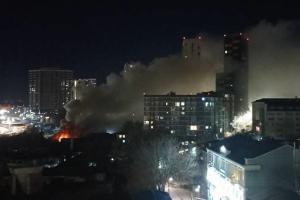 В Ростове пожар: российский "пожарный флешмоб" произошел неподалеку от железнодорожного вокзала