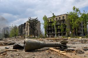 У мережі показали, як окупанти нав'язують мешканцям Лисичанська робити російський паспорт