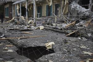 Нічний терор Харкова: росіяни обстріляли об'єкти інфраструктури та приватні домоволодіння