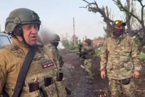 Пригожин оголосив про вихід "Вагнера" з Бахмута: у місті залишають двох найманців - відео