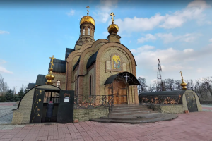 У Бахмуті окупанти знищили Благовіщенський храм: у мережі опублікували відео святині, що горить