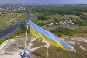 "Все хорошо", один день было тихо": обстановка в Кременной, Рубежном, Северодонецк от местных "ждунов"