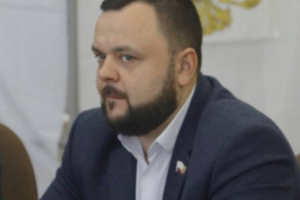У Сімферополі вибухнув автомобіль із призначеним РФ "помічником віцепрем'єра Запорізької області" - фото