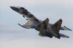 У Росії розбився літак Су-30: момент падіння винищувача опублікували у мережі