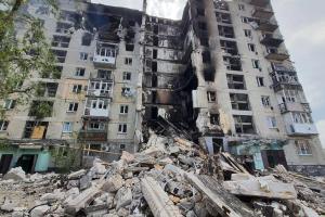 "Спочатку мародери чистять, потім адміністрація їх продає": Сєвєродончани про "маневрений фонд житла"