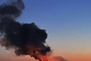 "Прилетіло туди, де ППО стояло": Очевидці повідомляють про серію вибухів в окупованому Луганську