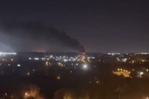 В Подмосковье раздались два взрыва: мощный пожар вспыхнул в районе аэропорта Домодедово (видео)