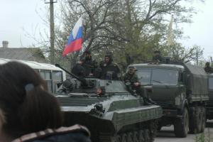 "Вы приехали сюда за бабками": Жительница Донецка вступила в перепалку с военными из Бурятии в одном из кафе города