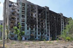"Принесите паспорт и 20 рублей": Как проходит раздача "гуманитарки" в оккупированном Северодонецке