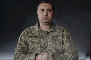 "Загадывай желание": Буданов креативно поздравил коллег с Днем военной разведки - видео