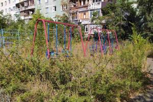 "Они даже по трассе бегают": Северодончане жалуются на мышино-крысиный апокалипсис в городе