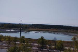 В оккупированном Северодонецке исчезают водоемы: в сети появились свежие кадры Чистого озера