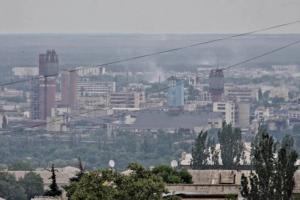 У Сєвєродонецьку встановили ялинку: у мережі показали фото, та розповіли про життя в окупації