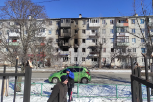 В Кременной постоянно слышны взрывы, а в Рубежном ремонтируют хуже, чем было: обстановка от очевидцев
