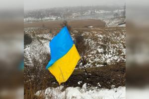 Под "носом" у РФ: в оккупированной Макеевке подняли украинский флаг - видео