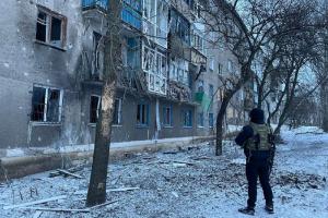 В Авдеевке россияне сбросили авиабомбу на жилой дом, есть погибший, - ОВА
