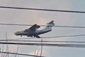 Силы обороны показали видео последнего полета в зону невозврата российского самолета А-50