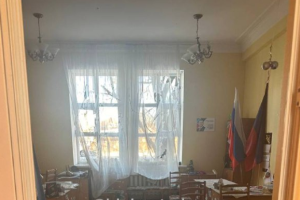 В окупованому Донецьку "прилетіло" до кабінету "голови Куйбишевського району" - відео