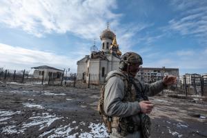 "Город, который россияне превращают в руины": ВСУ показали, как выглядят прифронтовые районы Часового Яра - фото