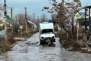 В Лисичанске люди по несколько дней не могут похоронить родственников: таксофоны ситуацию не спасают