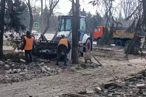 Росіяни вдарили по гуртожитках із переселенцями з Лисичанська та Донецька: в ОВА показали наслідки