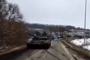 В Курской области танки отходят на вторую линию обороны: в сети сообщают о стрелковом бое в Теткино