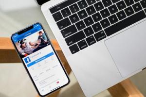 Facebook, YouTube и Instagram не работают по всему миру: Downdetector фиксирует серьезный сбой