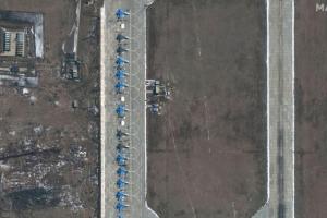 "Атака длилась около 7 часов": Результаты удара по аэродрому Морозовск в РФ