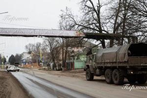 Окупанти показали підбиту техніку і розповіли про ситуацію в Кремінній на Луганщині - фото