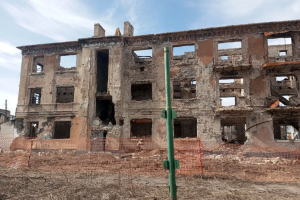 У Рубіжному окупанти знесли багатоквартирний будинок - фото