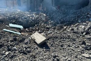 Росіяни скинули авіабомбу на Селидове: шістьох людей поранено, серед них двоє дітей