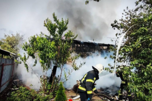 Окупанти показали на фото наслідки вчорашнього "прильоту" у Кремінній на Луганщині